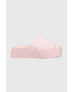 Vagabond Shoemakers klapki skórzane COURTNEY damskie kolor różowy na platformie 5334.601.45