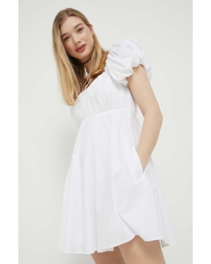Abercrombie & Fitch sukienka kolor biały mini rozkloszowana