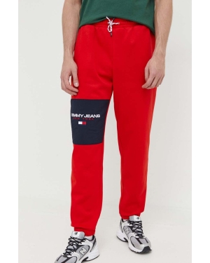 Tommy Jeans spodnie dresowe kolor czerwony z aplikacją