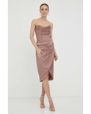 Bardot sukienka kolor brązowy mini dopasowana