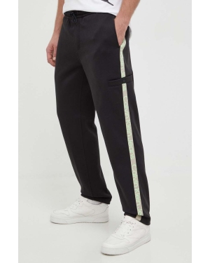 Calvin Klein Jeans spodnie dresowe kolor czarny z aplikacją