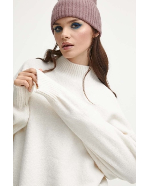 Medicine sweter z domieszką wełny damski kolor beżowy ciepły z półgolfem