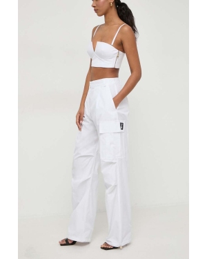 Patrizia Pepe spodnie bawełniane kolor biały fason cargo high waist