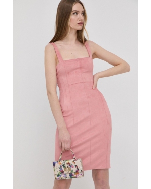 Guess sukienka kolor różowy mini dopasowana